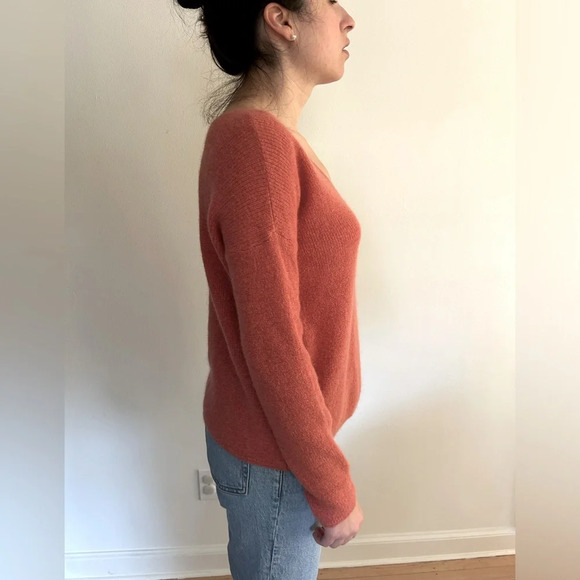 NWOT SEZANE Nelson Alpaca/ Kid Mohair V Neck Mauve Button Detail Sweater S - Picture 4 of 10